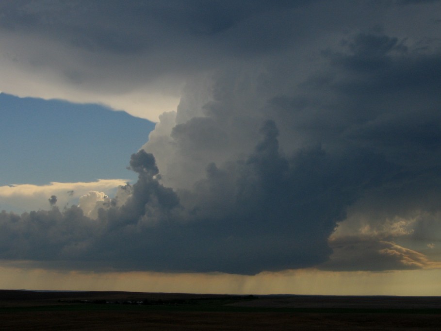 updraft thunderstorm_updrafts : E of Wanblee, South Dakota, USA   7 June 2005