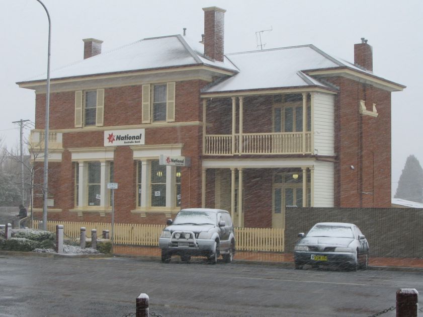 snow snow_pictures : Oberon, NSW   10 August 2005