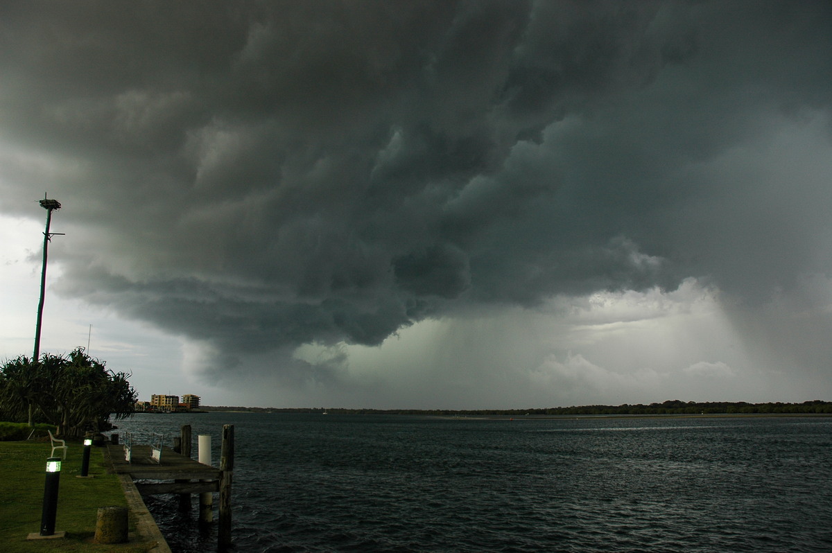 cumulonimbus thunderstorm_base : Ballina, NSW   4 September 2005