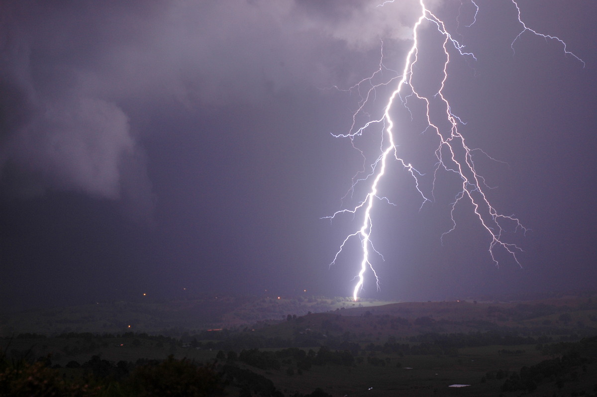 lightning lightning_bolts : McLeans Ridges, NSW   16 September 2005