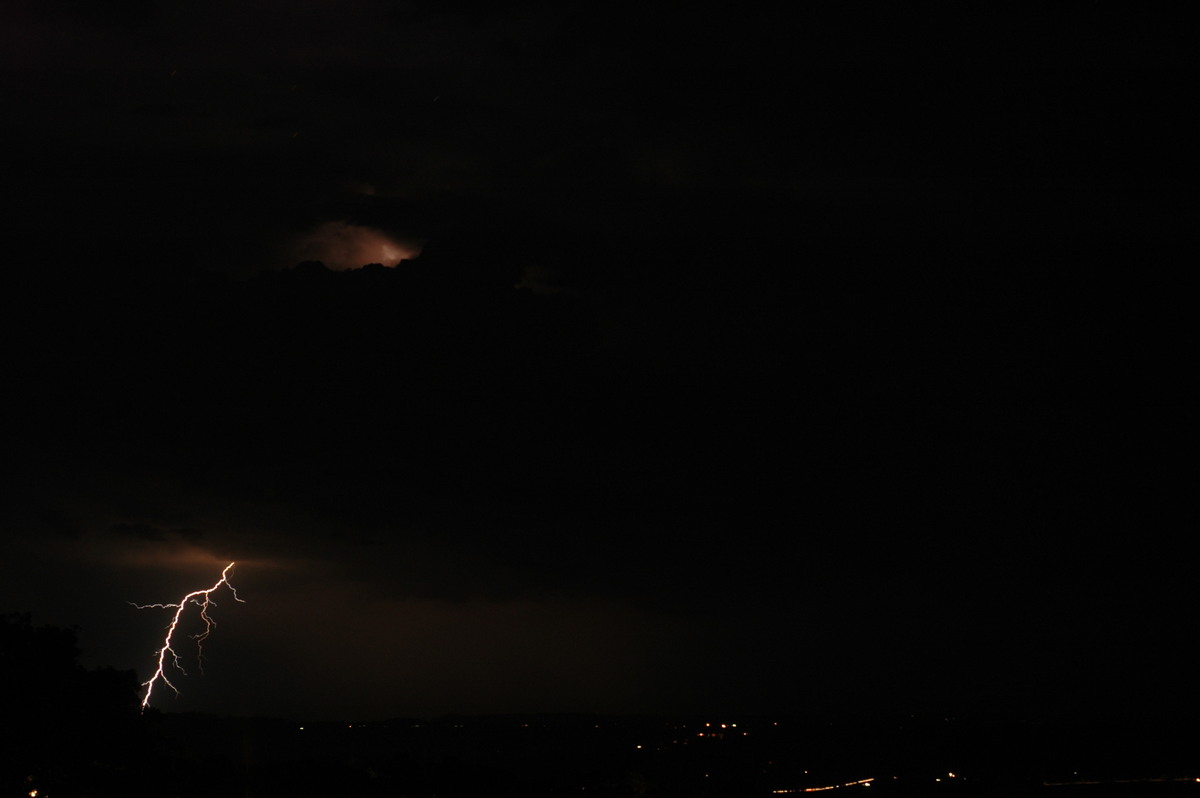 lightning lightning_bolts : McLeans Ridges, NSW   26 September 2005