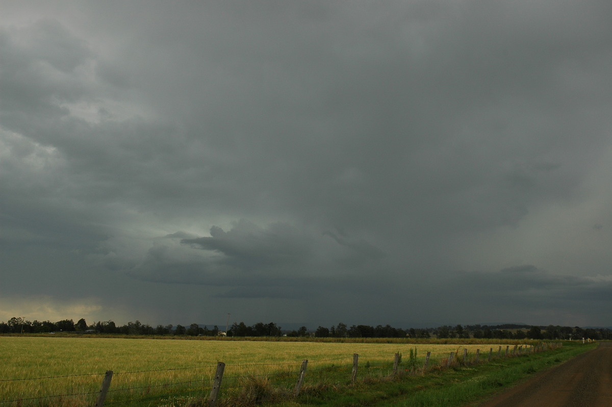 cumulonimbus thunderstorm_base : N of Casino, NSW   27 September 2005