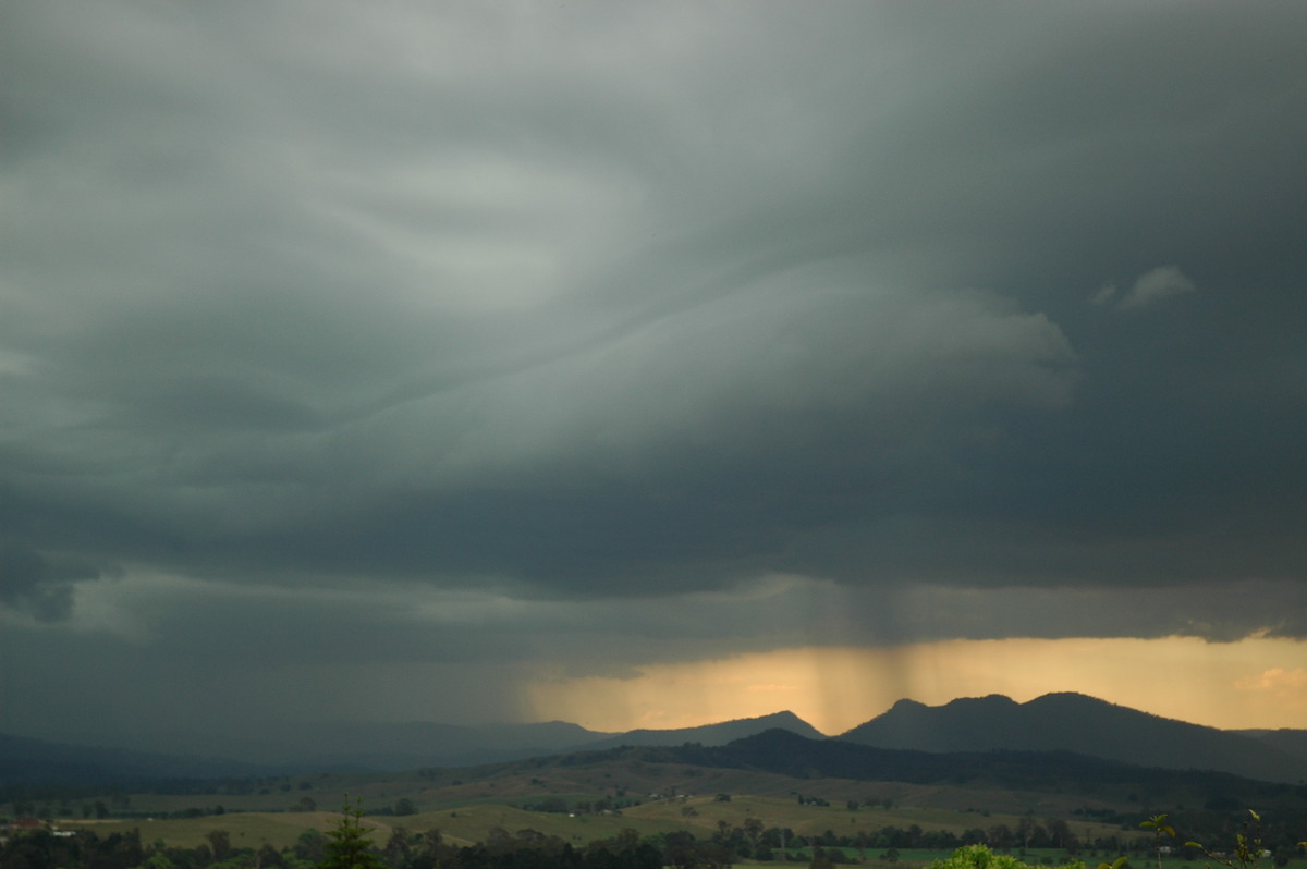 cumulonimbus thunderstorm_base : Kyogle, NSW   27 September 2005