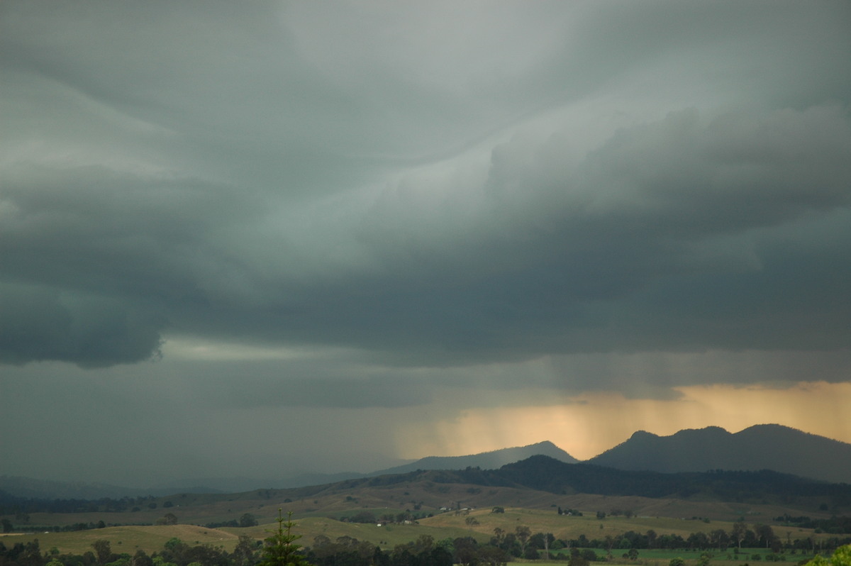 cumulonimbus thunderstorm_base : Kyogle, NSW   27 September 2005