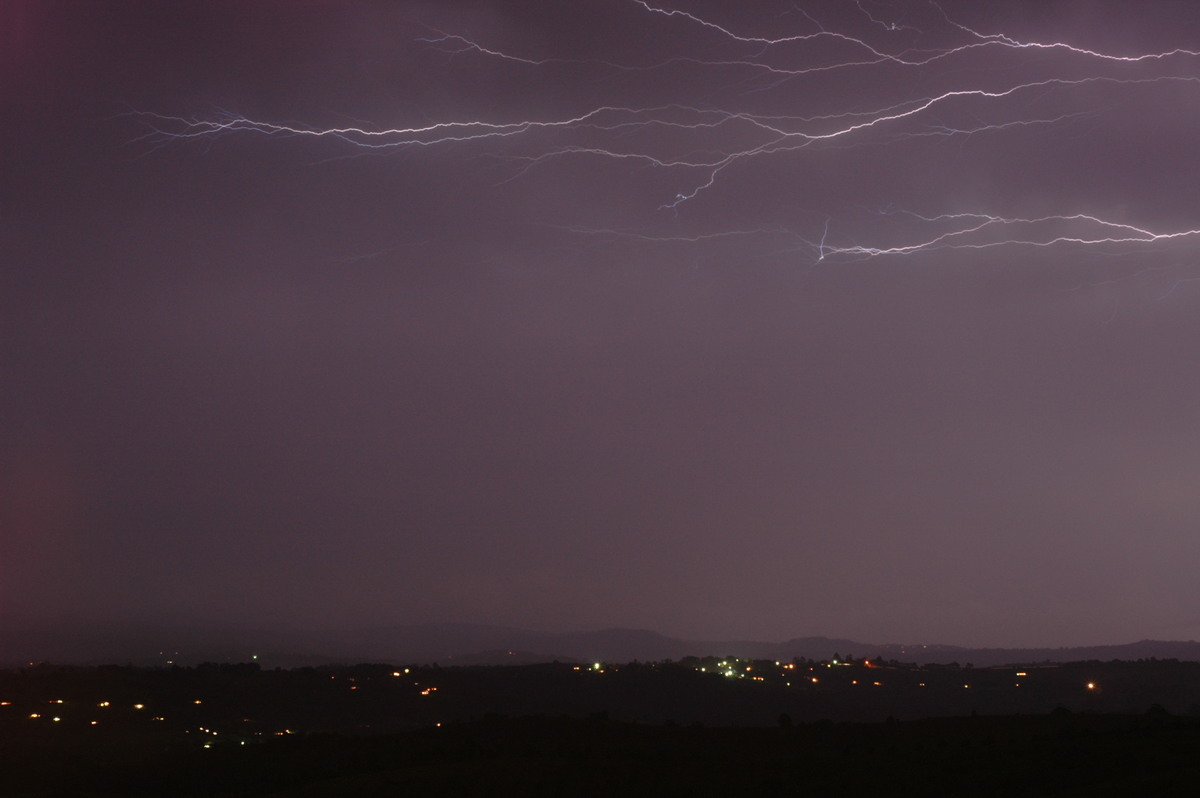 lightning lightning_bolts : McLeans Ridges, NSW   24 October 2005