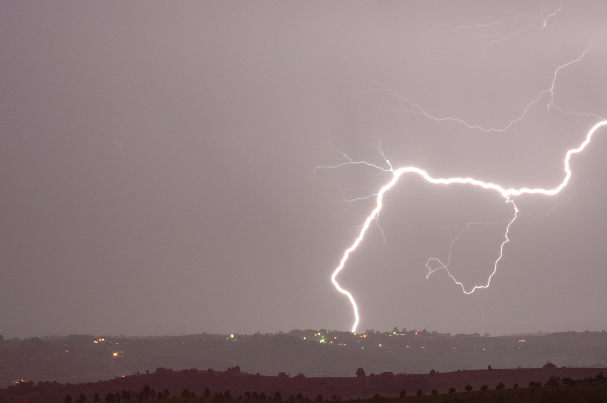 lightning lightning_bolts : McLeans Ridges, NSW   24 October 2005