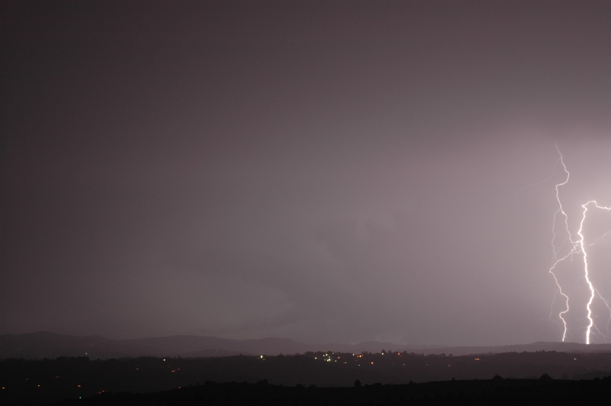 lightning lightning_bolts : McLeans Ridges, NSW   24 October 2005