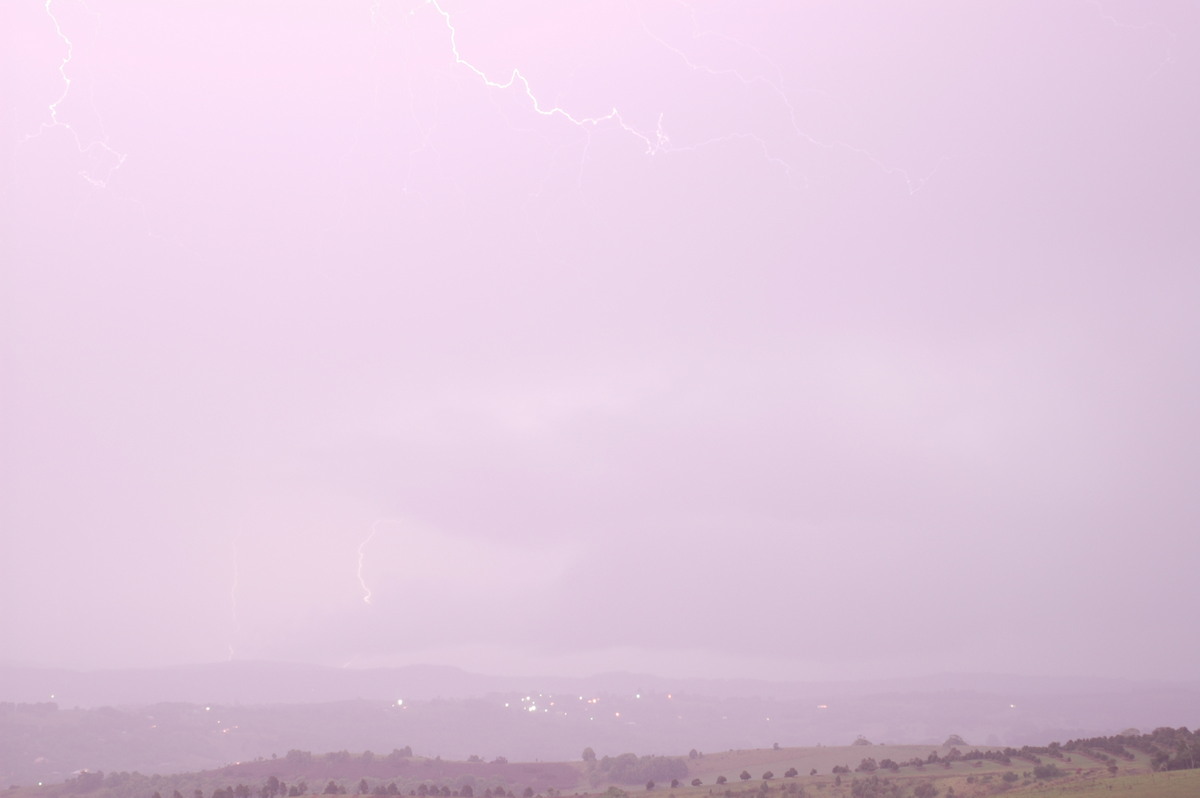 lightning lightning_bolts : McLeans Ridges, NSW   24 October 2005