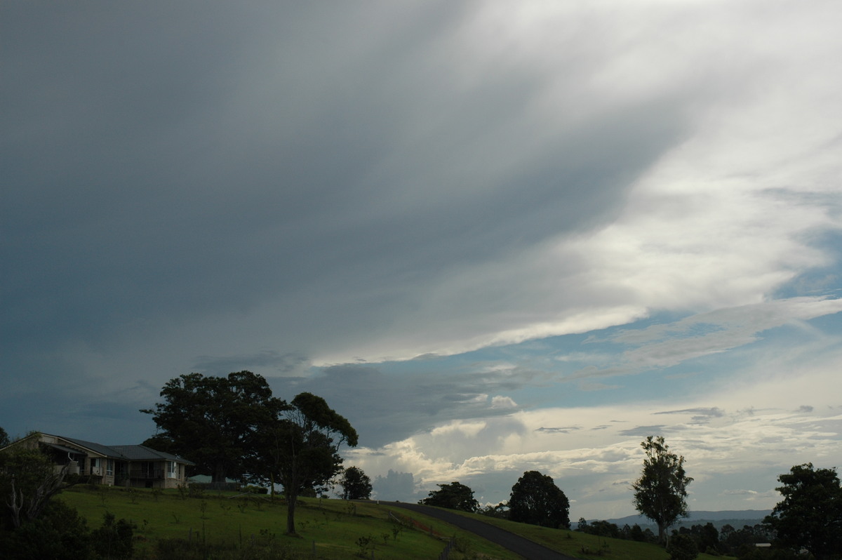 anvil thunderstorm_anvils : McLeans Ridges, NSW   5 November 2005