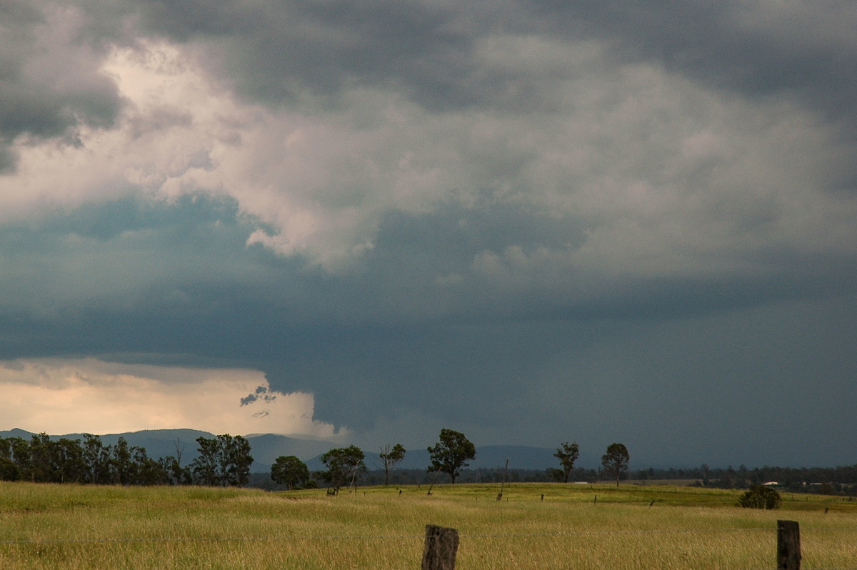 wallcloud thunderstorm_wall_cloud : W of Brisbane, QLD   27 November 2005