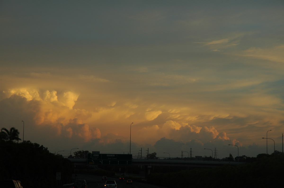 cumulonimbus supercell_thunderstorm : S of Brisbane, QLD   27 November 2005