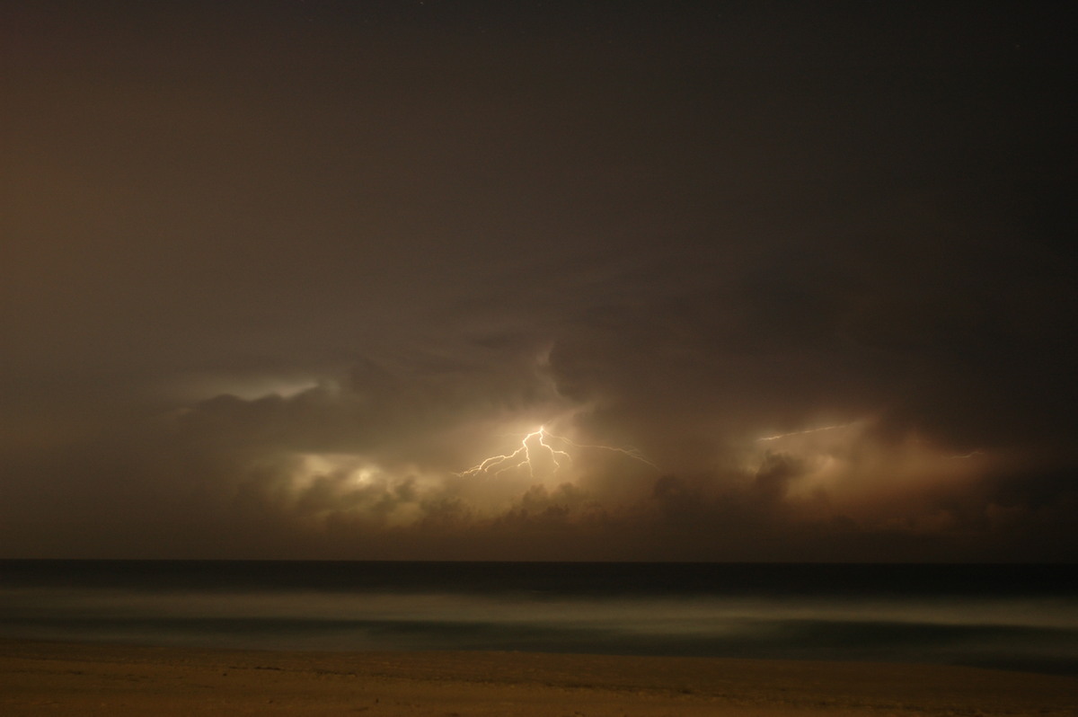 lightning lightning_bolts : Gold Coast, QLD   27 November 2005