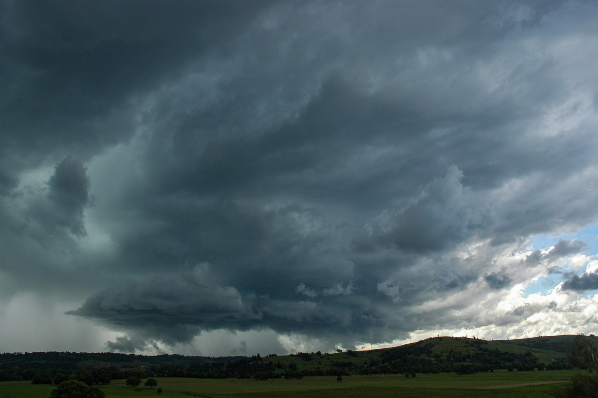 wallcloud thunderstorm_wall_cloud : near Lismore, NSW   29 November 2005