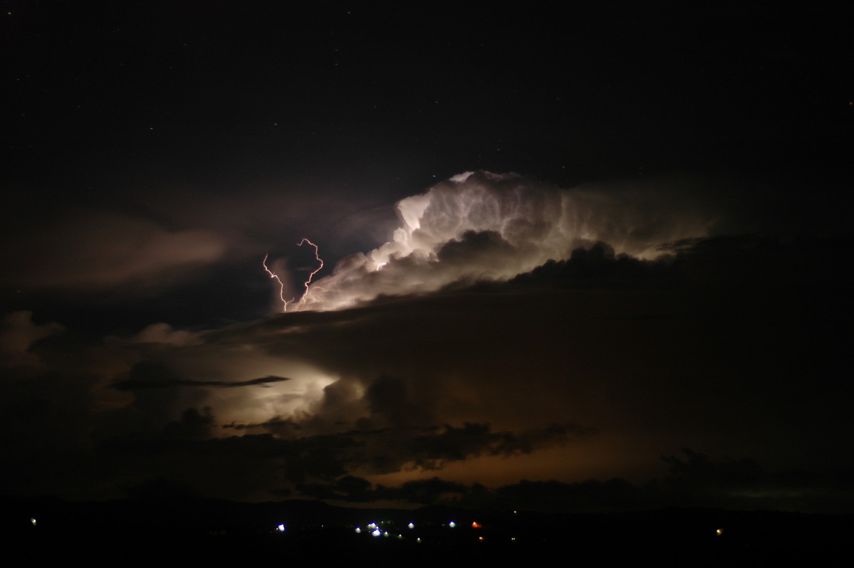 lightning lightning_bolts : McLeans Ridges, NSW   1 December 2005