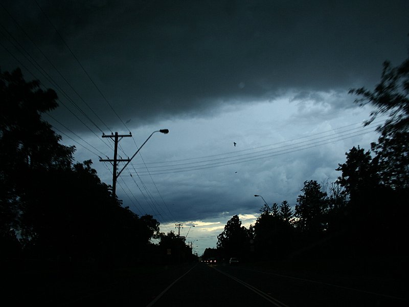 cumulonimbus thunderstorm_base : Richmond, NSW   2 December 2005