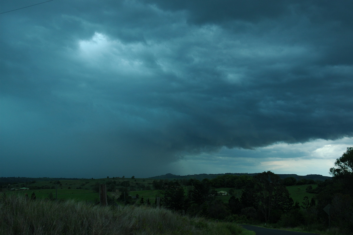 cumulonimbus thunderstorm_base : Wyrallah, NSW   8 December 2005