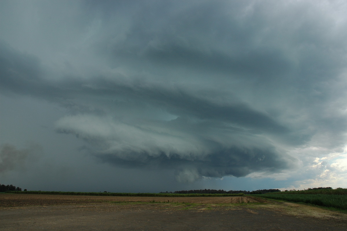 shelfcloud shelf_cloud : W of Broadwater, NSW   17 December 2005