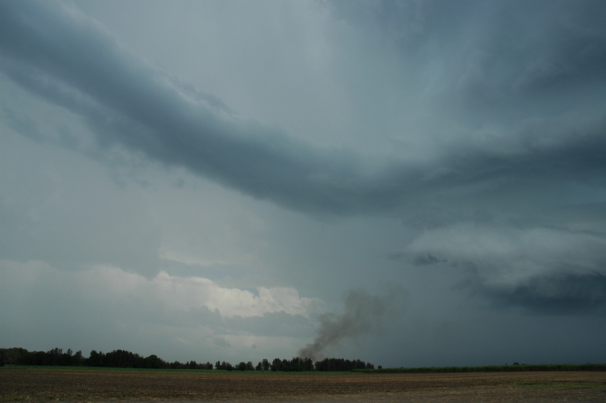 cumulonimbus thunderstorm_base : W of Broadwater, NSW   17 December 2005