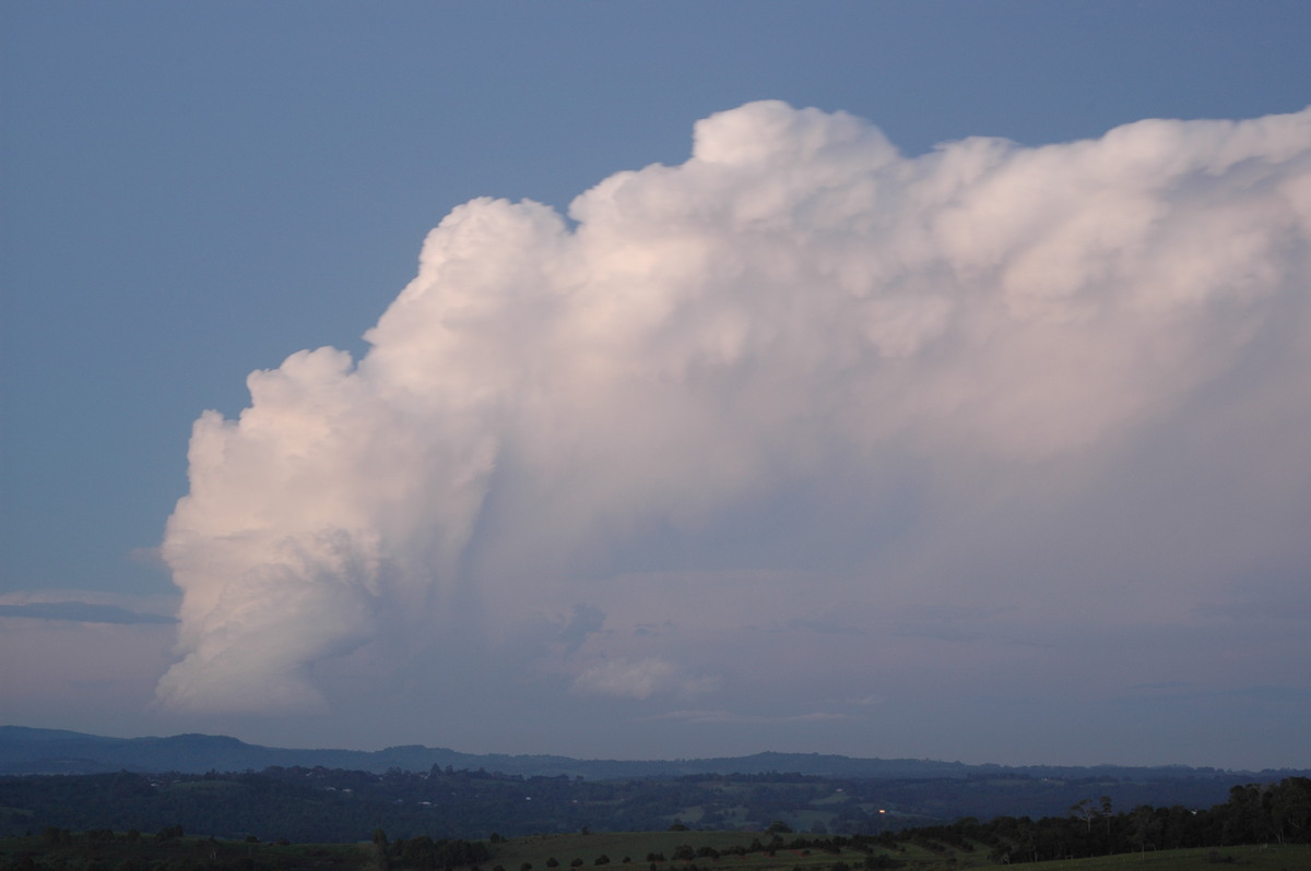 cumulonimbus supercell_thunderstorm : McLeans Ridges, NSW   17 December 2005