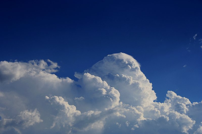 updraft thunderstorm_updrafts : near Yarraman, Qld   26 December 2005