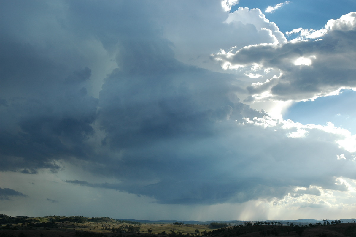 cumulonimbus thunderstorm_base : near Yarraman, QLD   26 December 2005