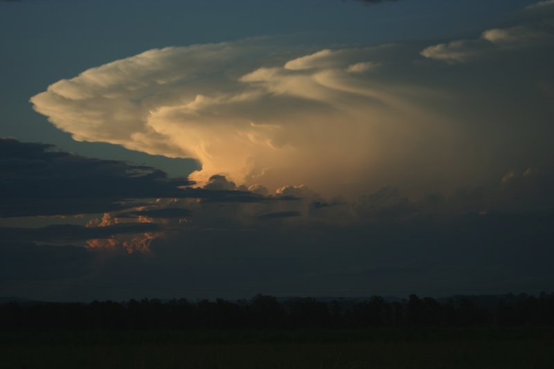 anvil thunderstorm_anvils : Casino, NSW   27 December 2005