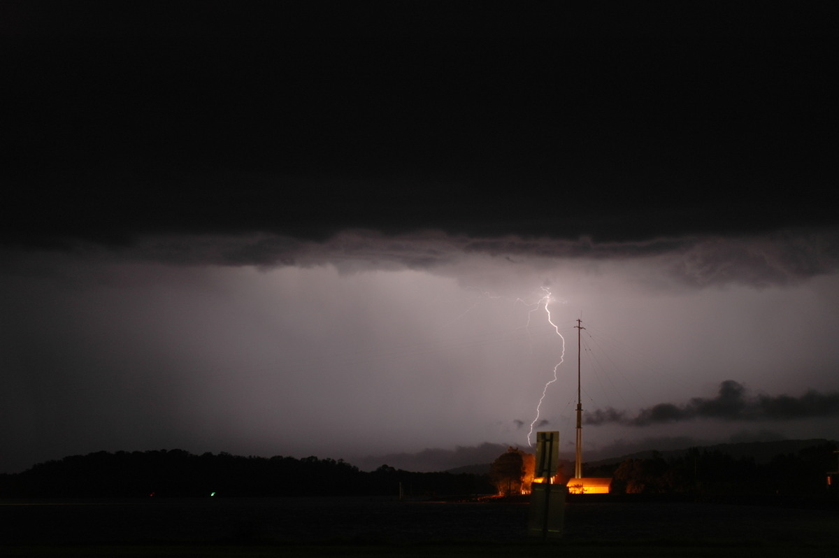 lightning lightning_bolts : Ballina, NSW   28 December 2005