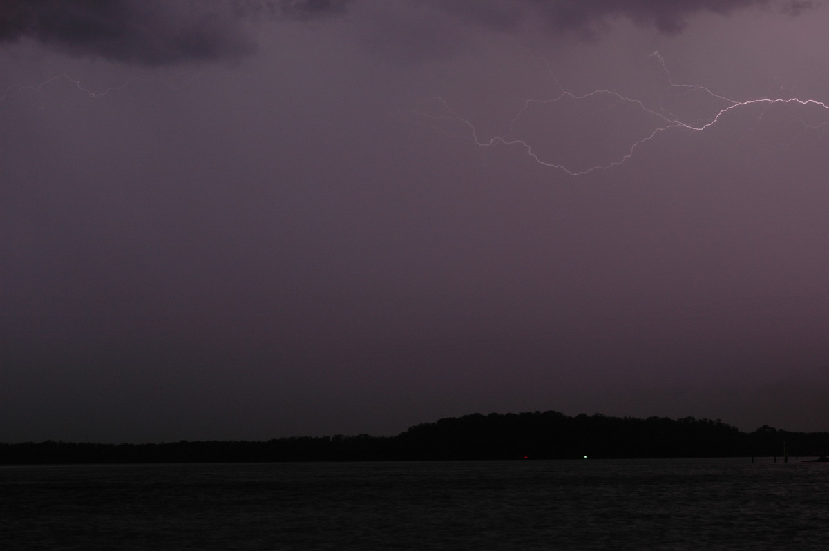 lightning lightning_bolts : Ballina, NSW   28 December 2005