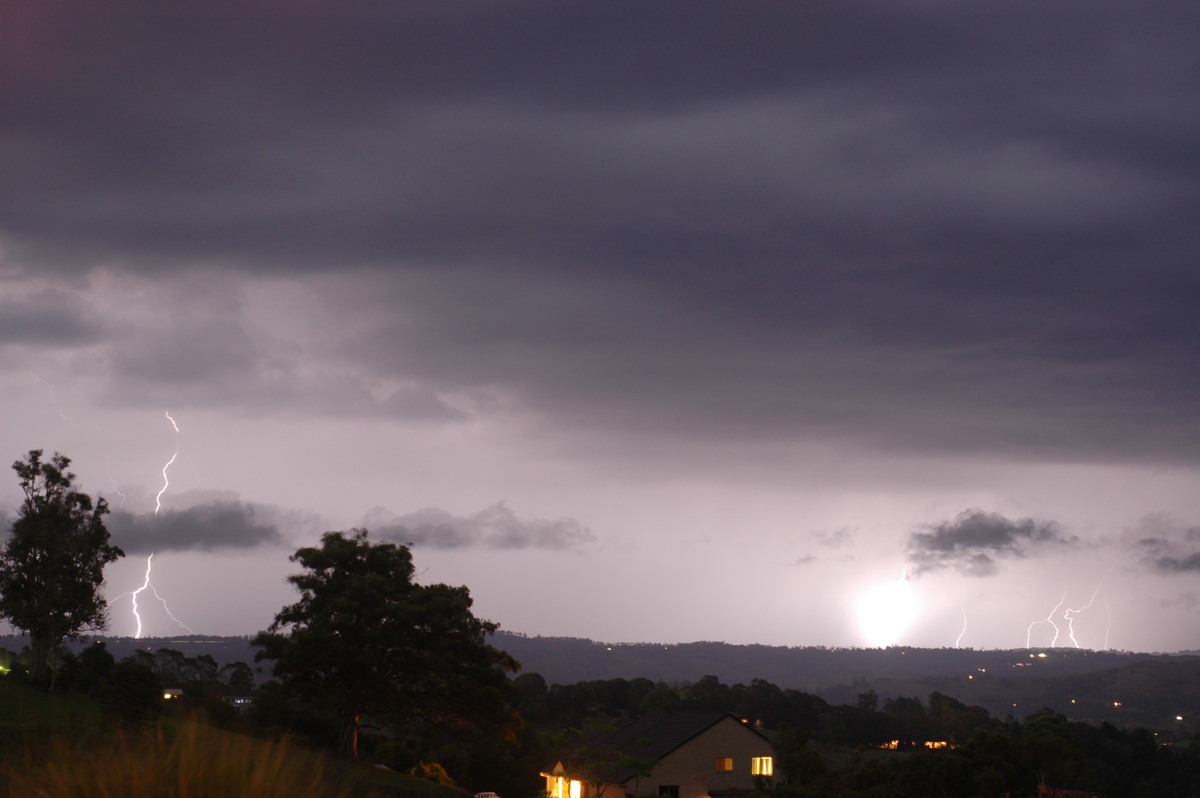 lightning lightning_bolts : McLeans Ridges, NSW   3 January 2006