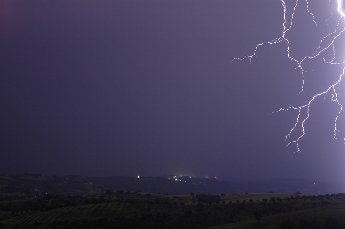 lightning lightning_bolts : McLeans Ridges, NSW   3 January 2006