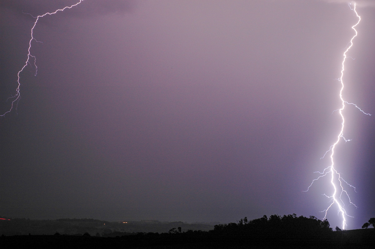 lightning lightning_bolts : McLeans Ridges, NSW   3 January 2006