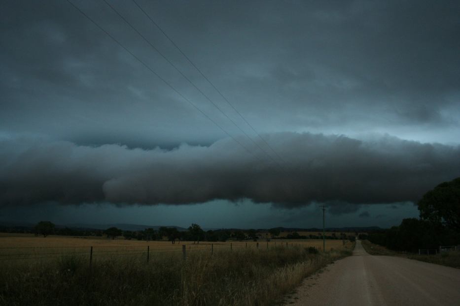 shelfcloud shelf_cloud : N of Molong, NSW   15 January 2006