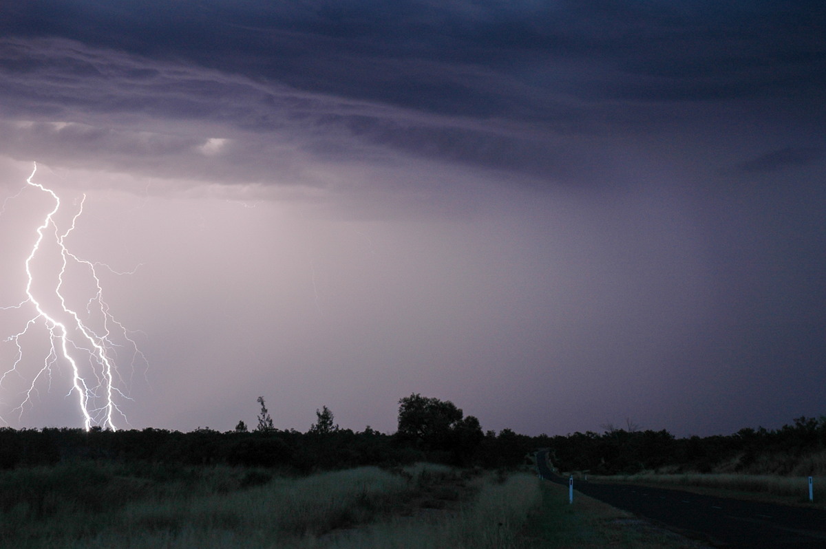 lightning lightning_bolts : near Bonshaw, NSW   4 February 2006