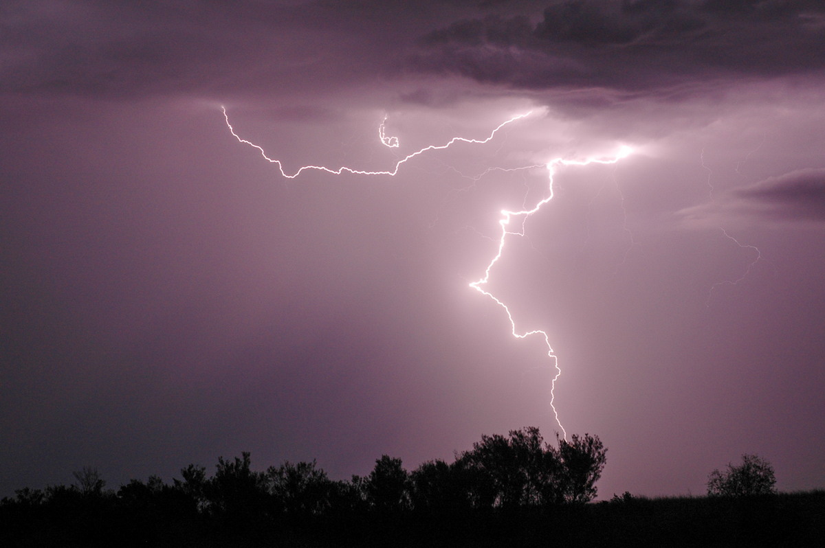 lightning lightning_bolts : near Bonshaw, NSW   4 February 2006