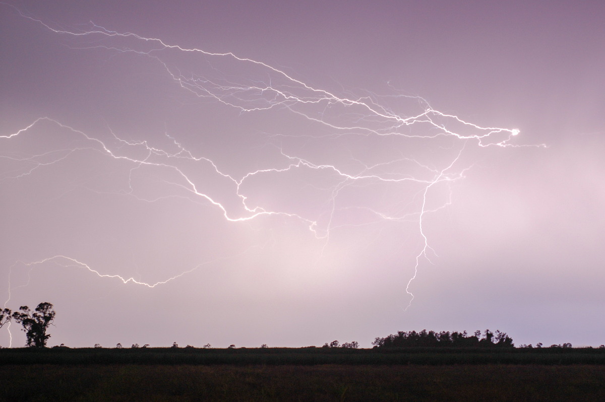 lightning lightning_bolts : Woodburn, NSW   13 February 2006