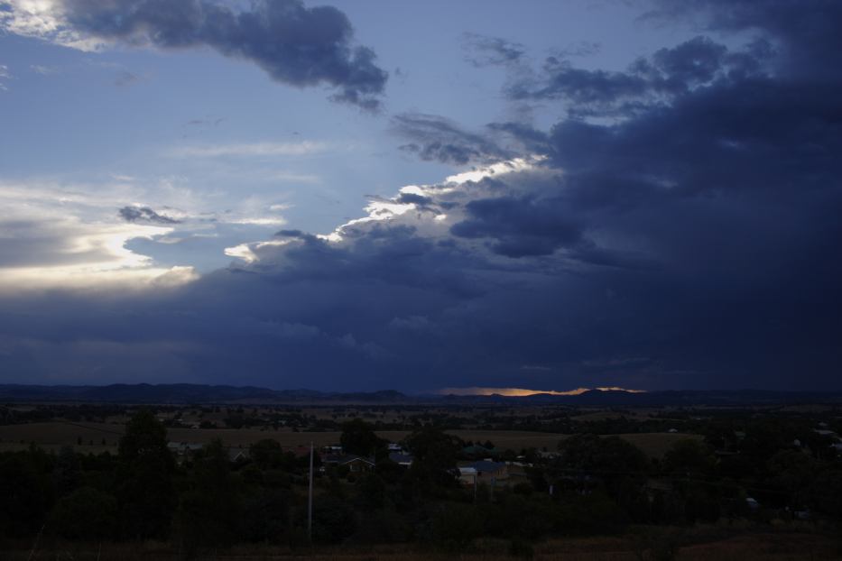 thunderstorm cumulonimbus_incus : Gulgong, NSW   16 February 2006