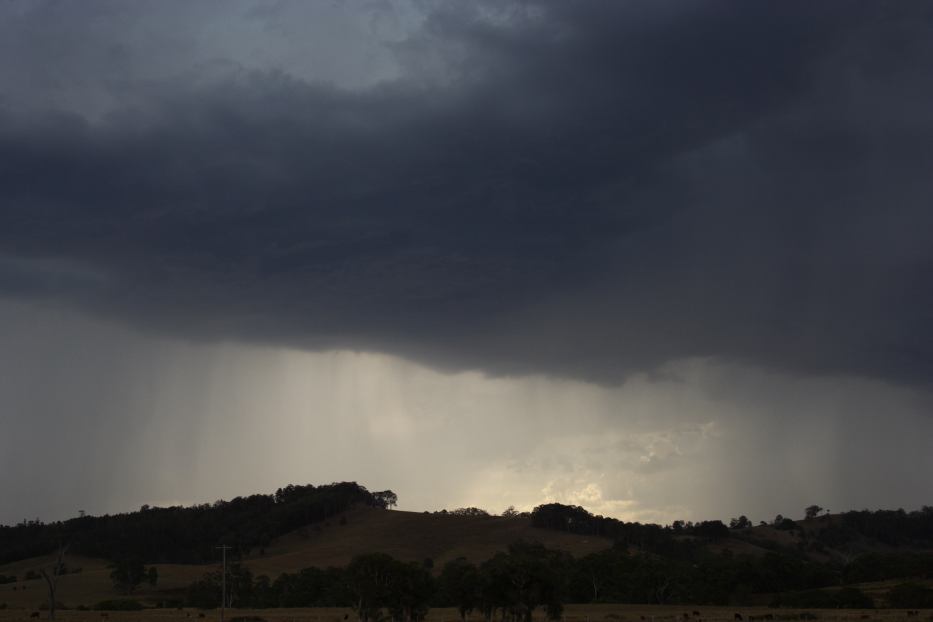 cumulonimbus thunderstorm_base : Brunkerville, NSW   19 February 2006