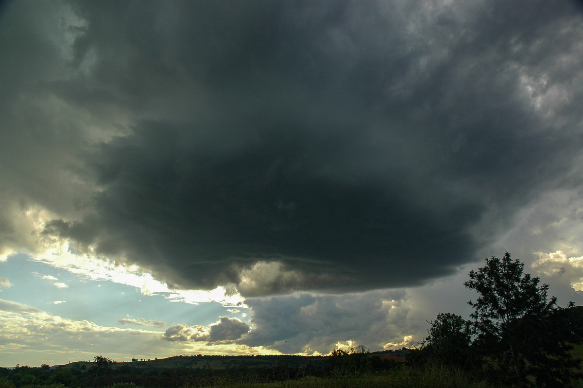 cumulonimbus thunderstorm_base : near Lismore, NSW   4 April 2006