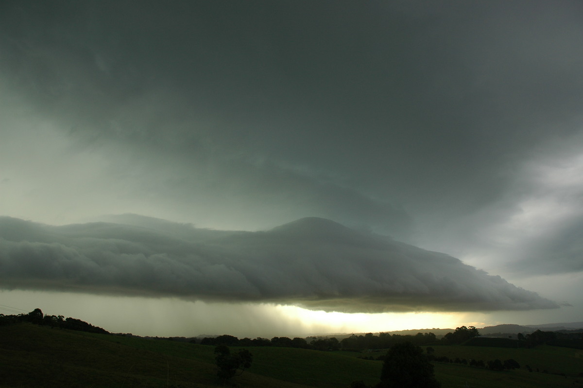 shelfcloud shelf_cloud : Saint Helena, NSW   4 April 2006