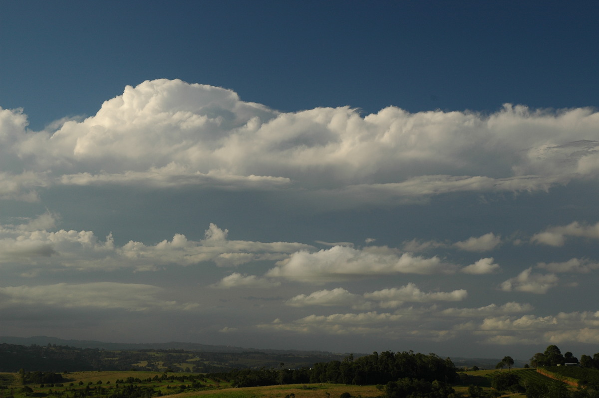 thunderstorm cumulonimbus_incus : McLeans Ridges, NSW   21 April 2006