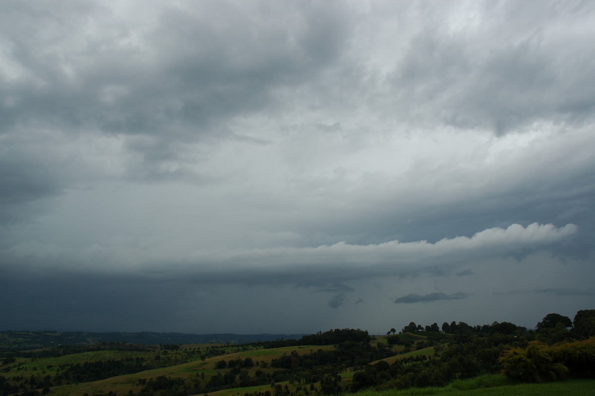 stratus stratus_cloud : McLeans Ridges, NSW   30 April 2006