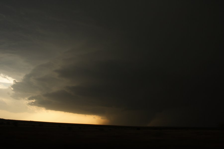 cumulonimbus supercell_thunderstorm : Jayton, Texas, USA   3 May 2006