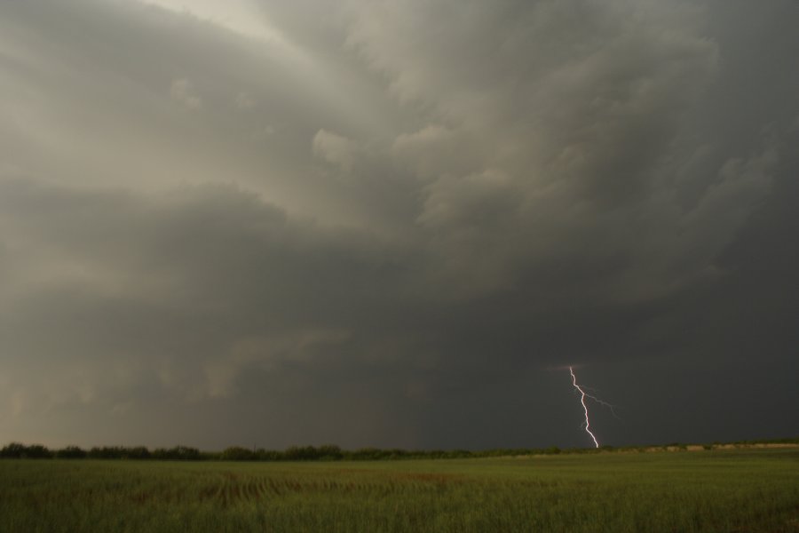 wallcloud thunderstorm_wall_cloud : Jayton, Texas, USA   3 May 2006