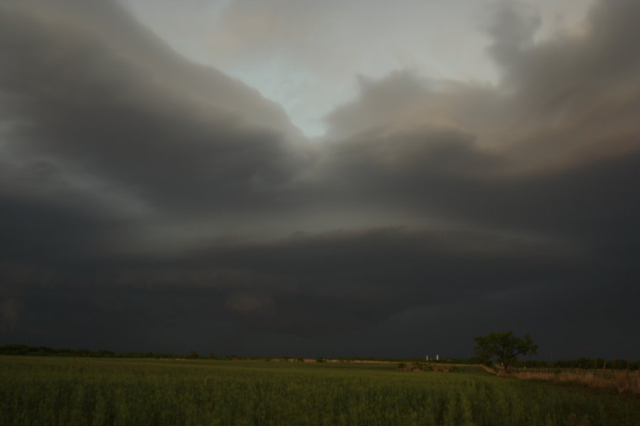 cumulonimbus thunderstorm_base : Jayton, Texas, USA   3 May 2006