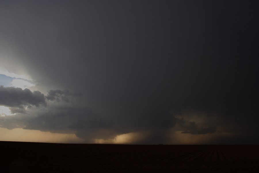 wallcloud thunderstorm_wall_cloud : Patricia, Texas, USA   5 May 2006