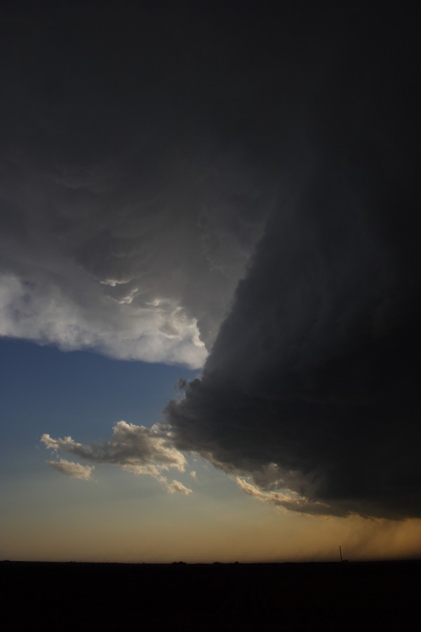 cumulonimbus thunderstorm_base : Patricia, Texas, USA   5 May 2006