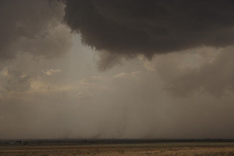 tornadoes funnel_tornado_waterspout : Patricia, Texas, USA   5 May 2006