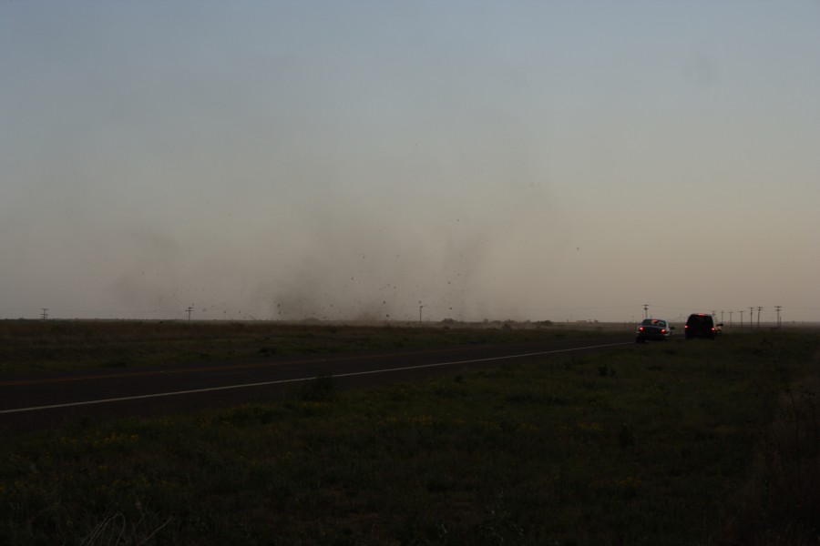 microburst micro_burst : Patricia, Texas, USA   5 May 2006