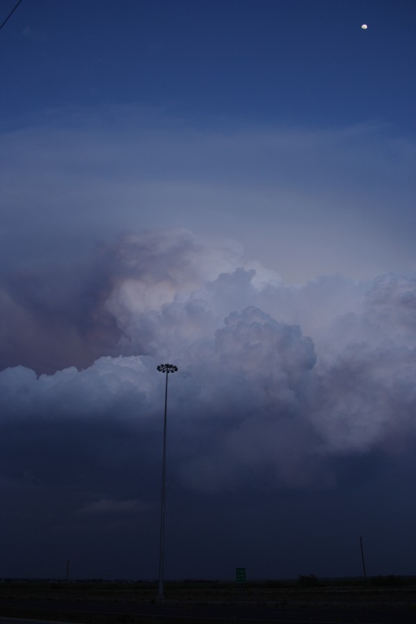 thunderstorm cumulonimbus_incus : Midland, Texas, USA   7 May 2006