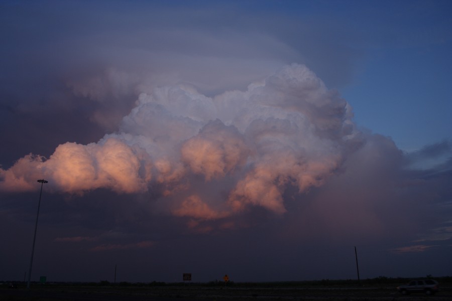 updraft thunderstorm_updrafts : Midland, Texas, USA   7 May 2006